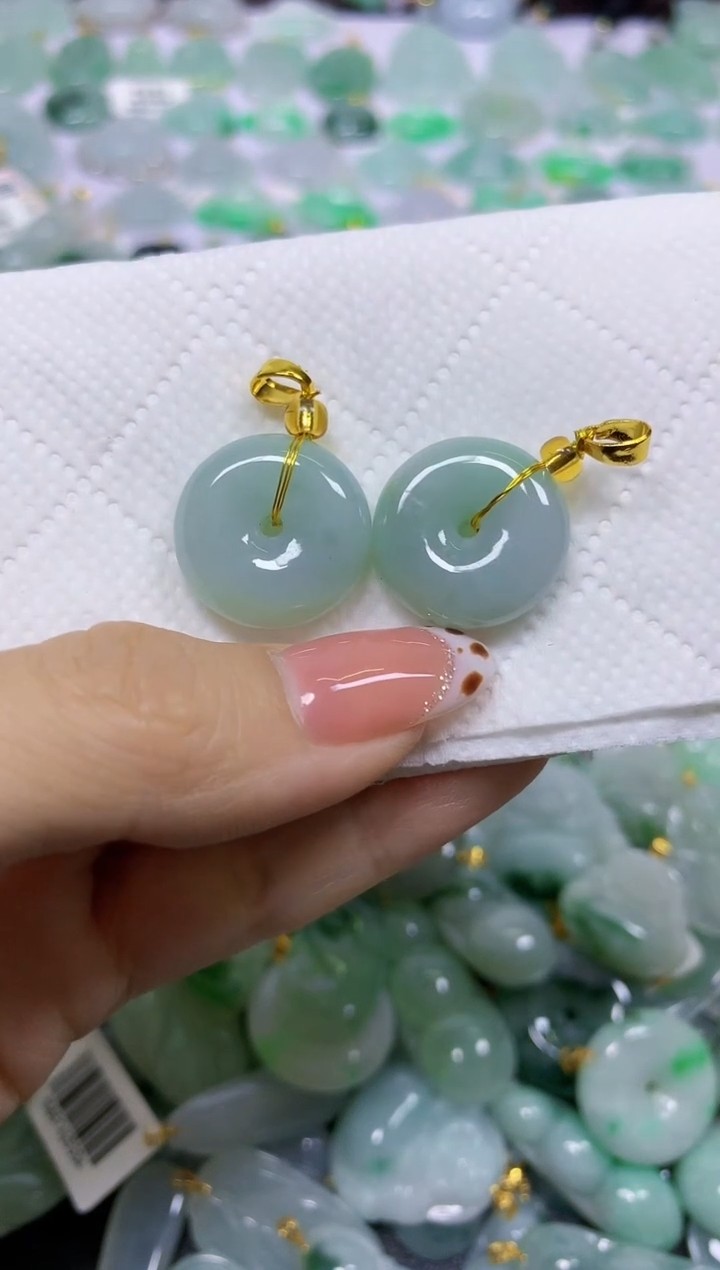 颈饰未镶嵌翡翠天然翡翠A货