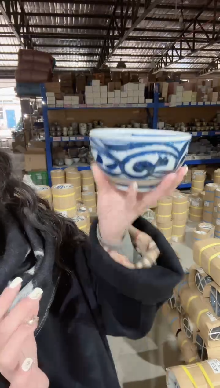 陶瓷蓝草纹13cm墩墩碗一个