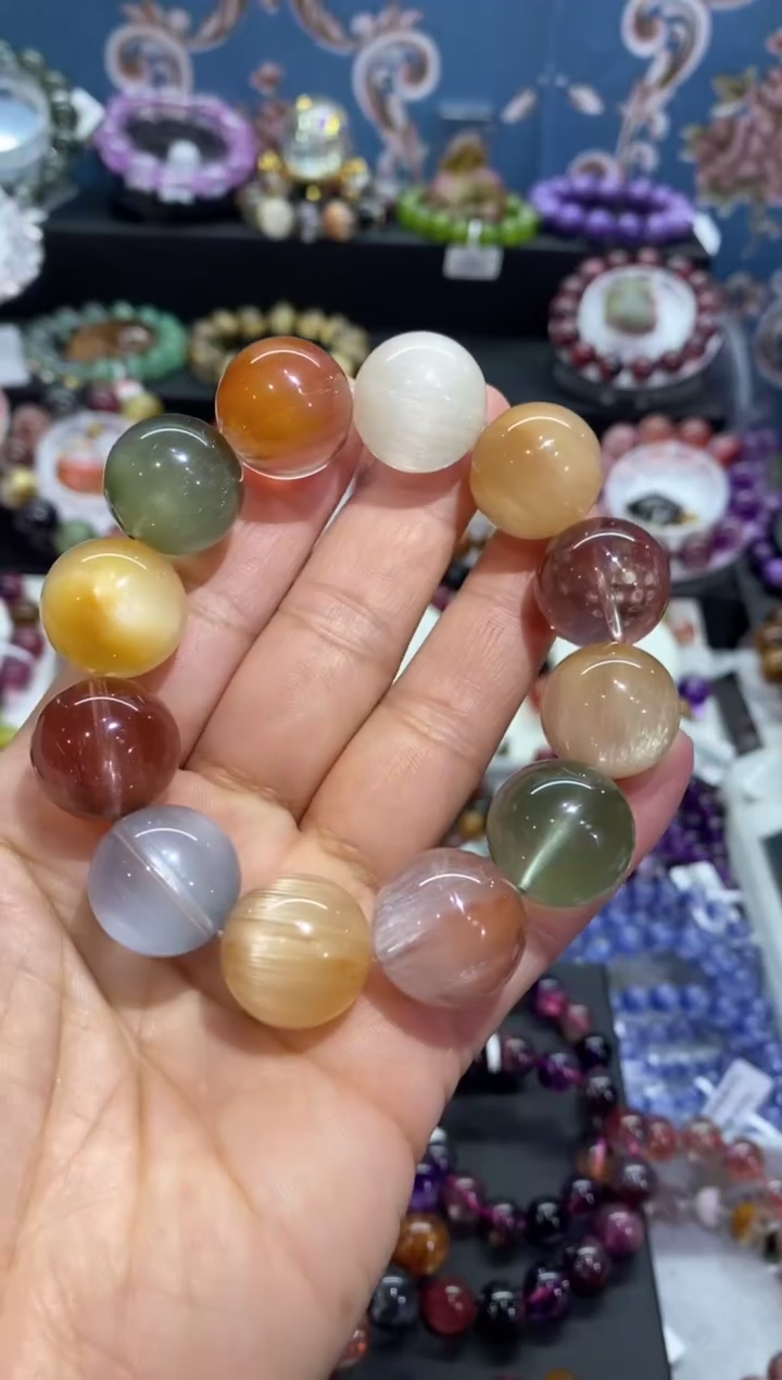 【闪购商品】水晶手串未镶嵌冰糖彩兔毛17+