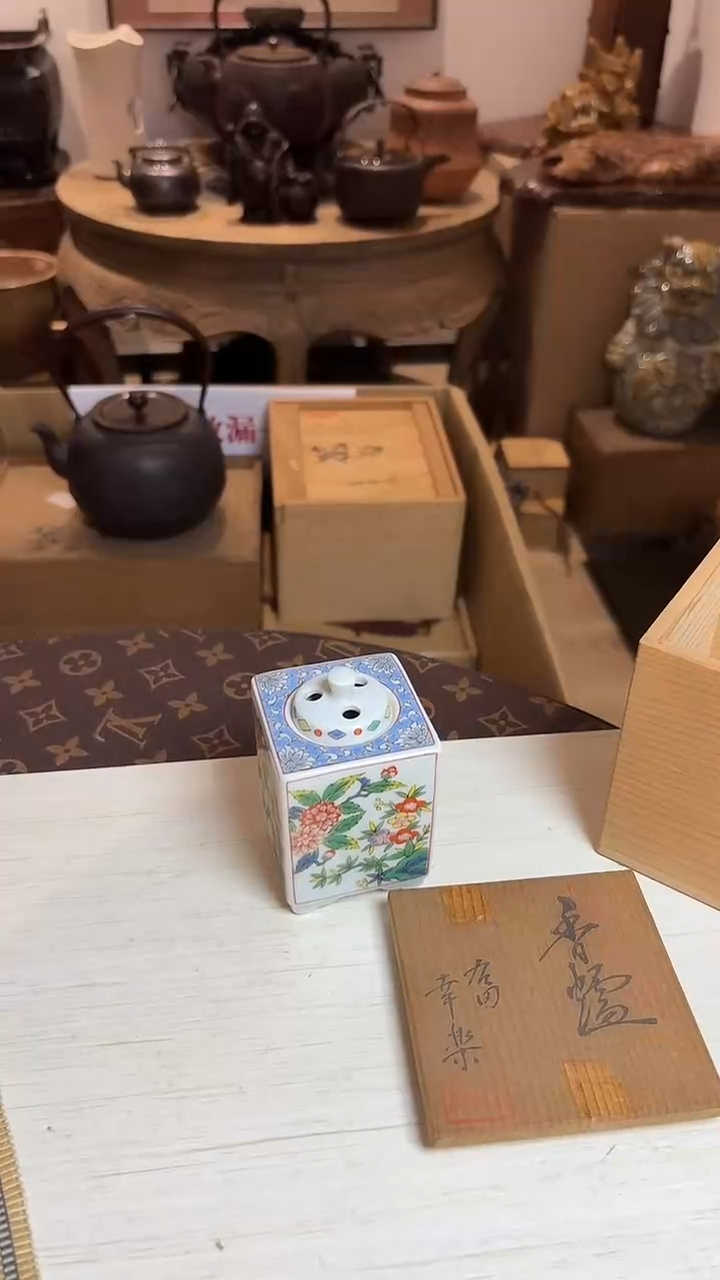 回流产品，孤品难求，有磨损正常，慎拍