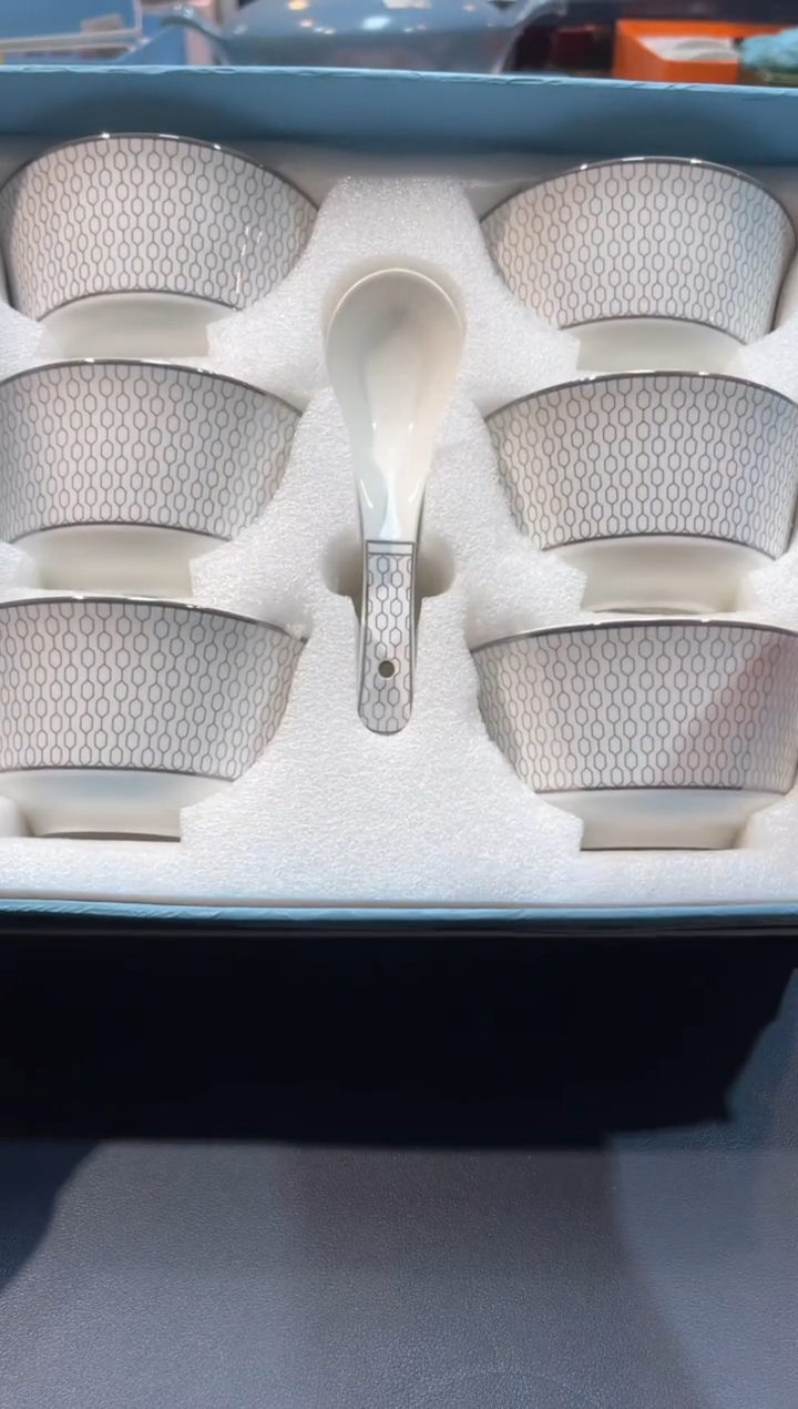 【闪购商品】碗B852-H1728全场正品，京东包邮