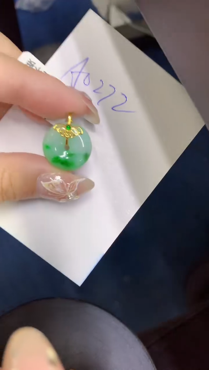 【闪购商品】翡翠颈饰18K金镶嵌0000000000