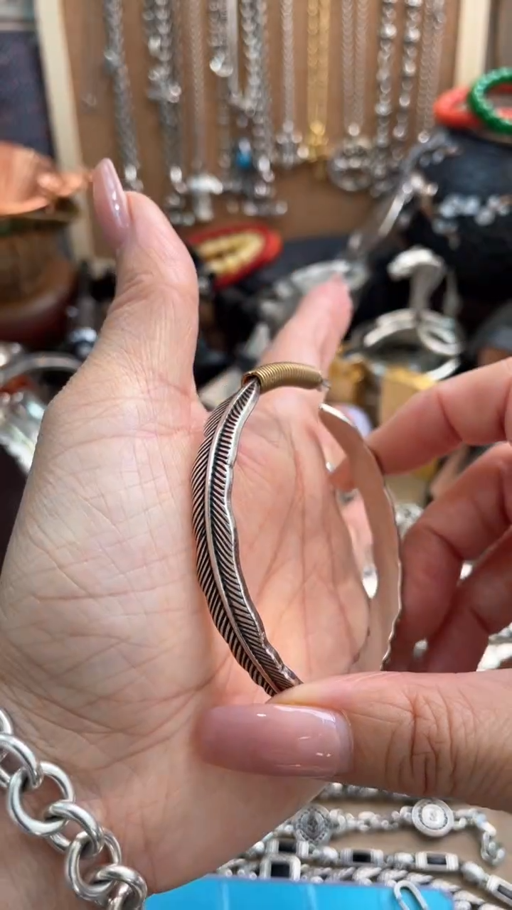 瓷片闪购商品如图所示手镯999
