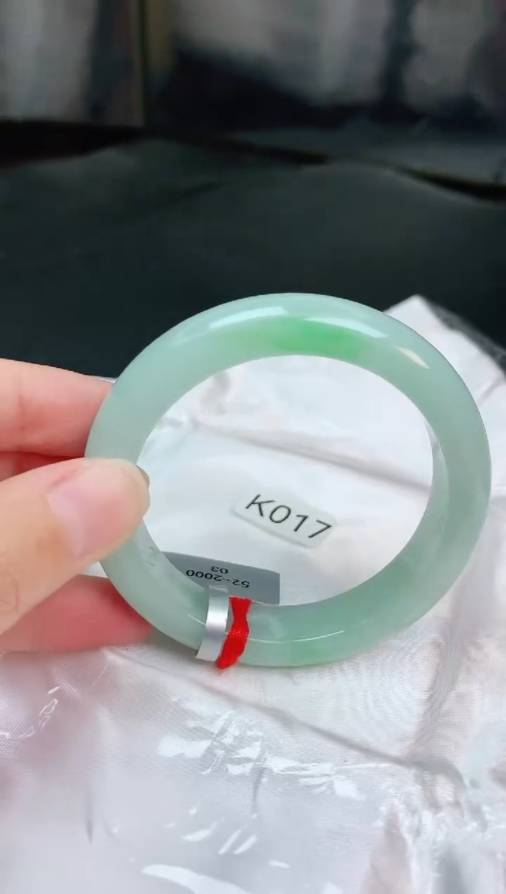 【闪购商品】翡翠手镯未镶嵌缅甸天然A货翡翠手镯