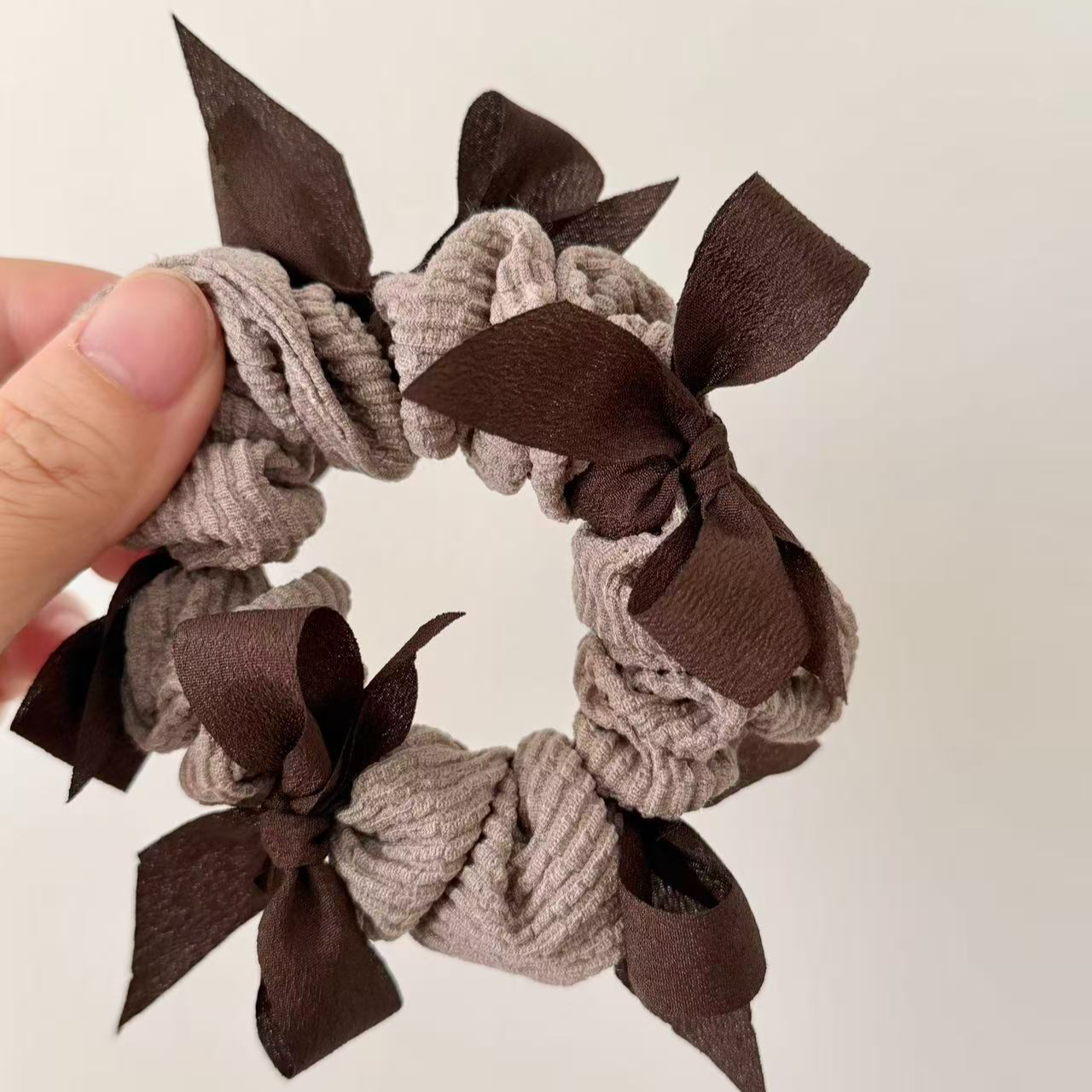 手工编织蝴蝶结发圈简约头绳可爱发绳气质时尚百搭韩版秋冬甜美