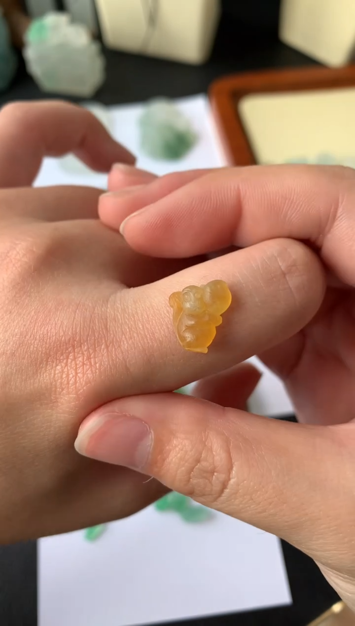【闪购商品】定制翡翠未镶嵌翡翠
