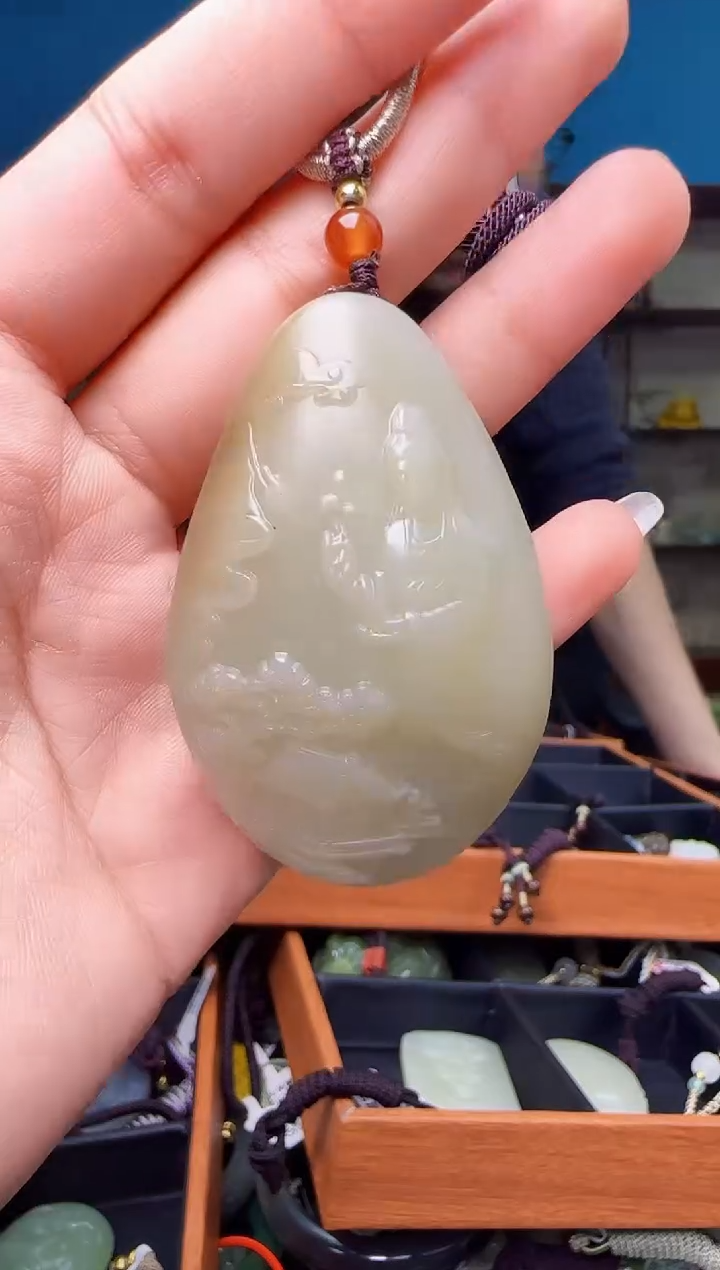 颈饰未镶嵌和田玉1