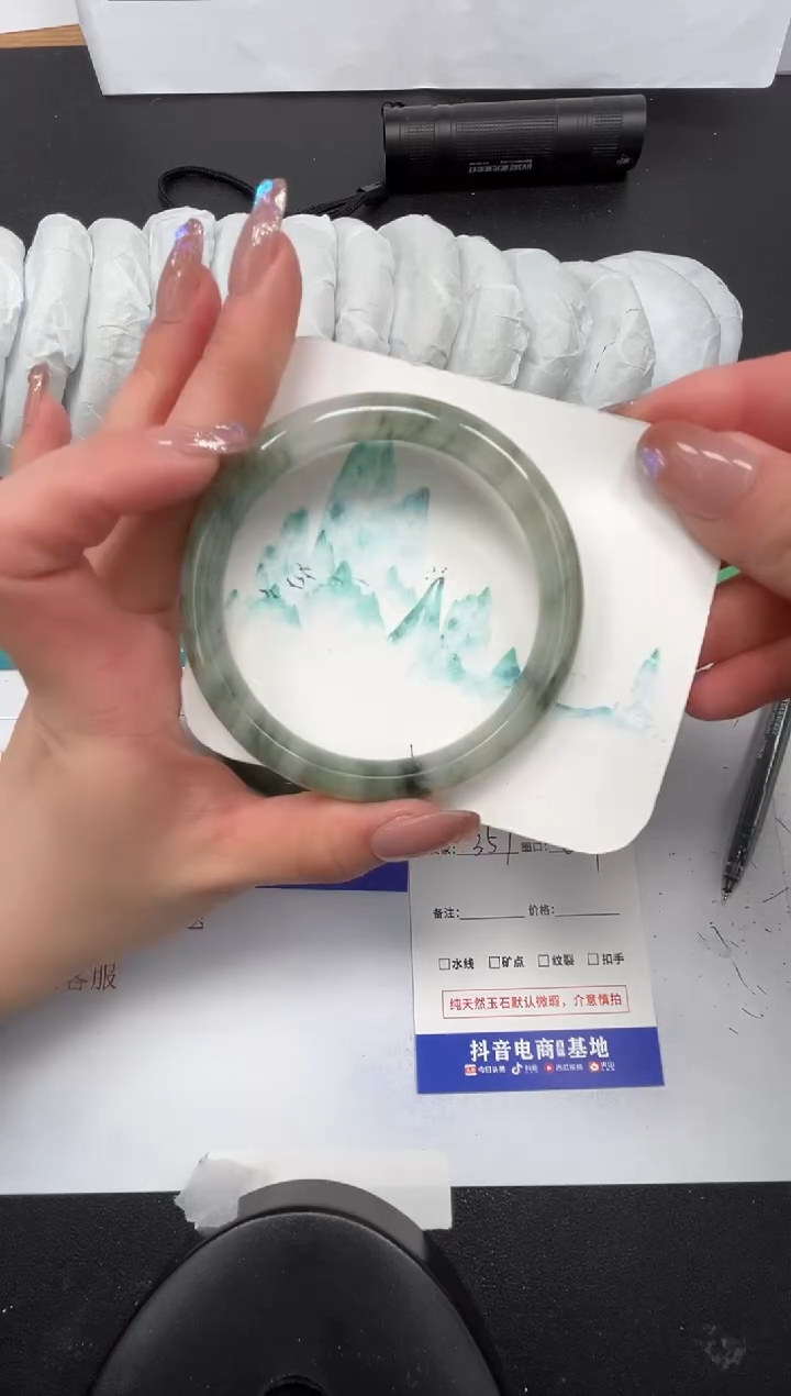 【闪购商品】石英质玉手镯未镶嵌357-60.9