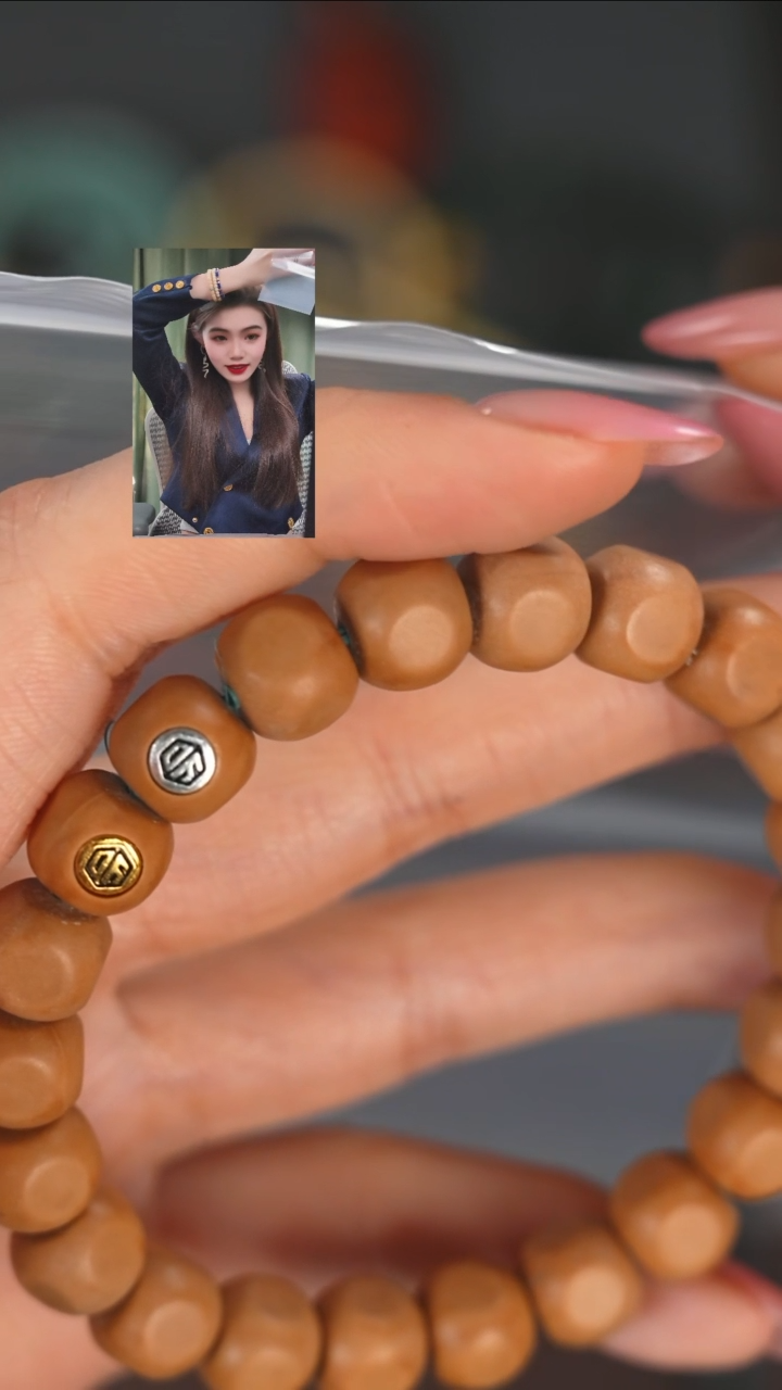 【闪购商品】猴头核桃手串11111111111