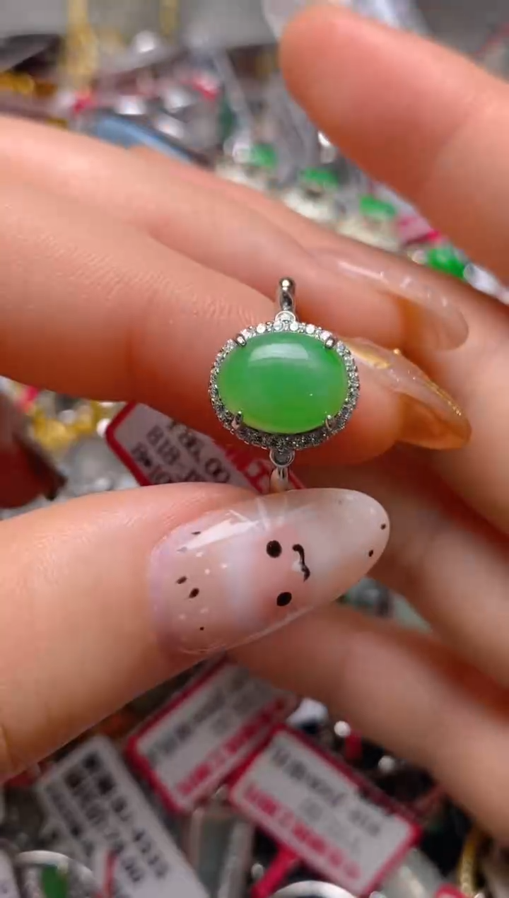 银S925镶嵌戒指翡翠百内无证书
