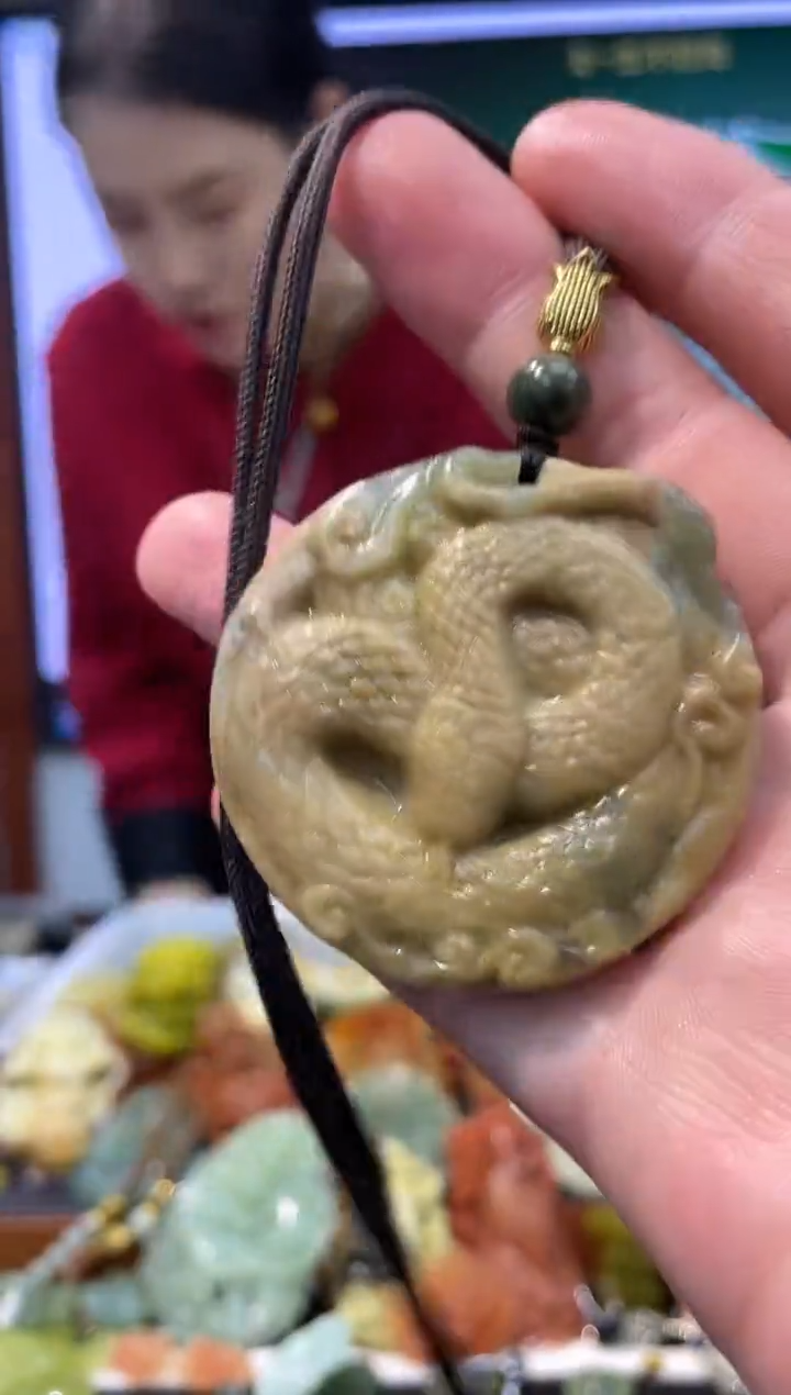 【闪购商品】岫玉吊坠未镶嵌·