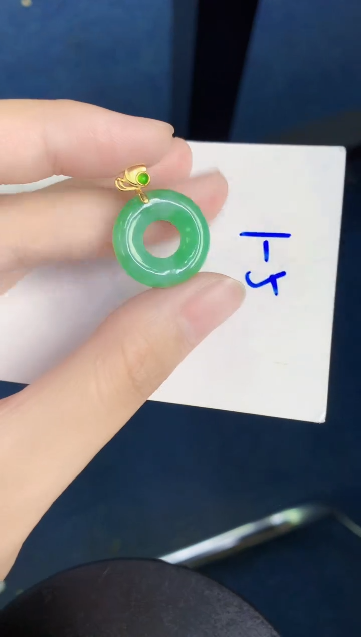 翡翠未镶嵌颈饰天然翡翠缅甸A货