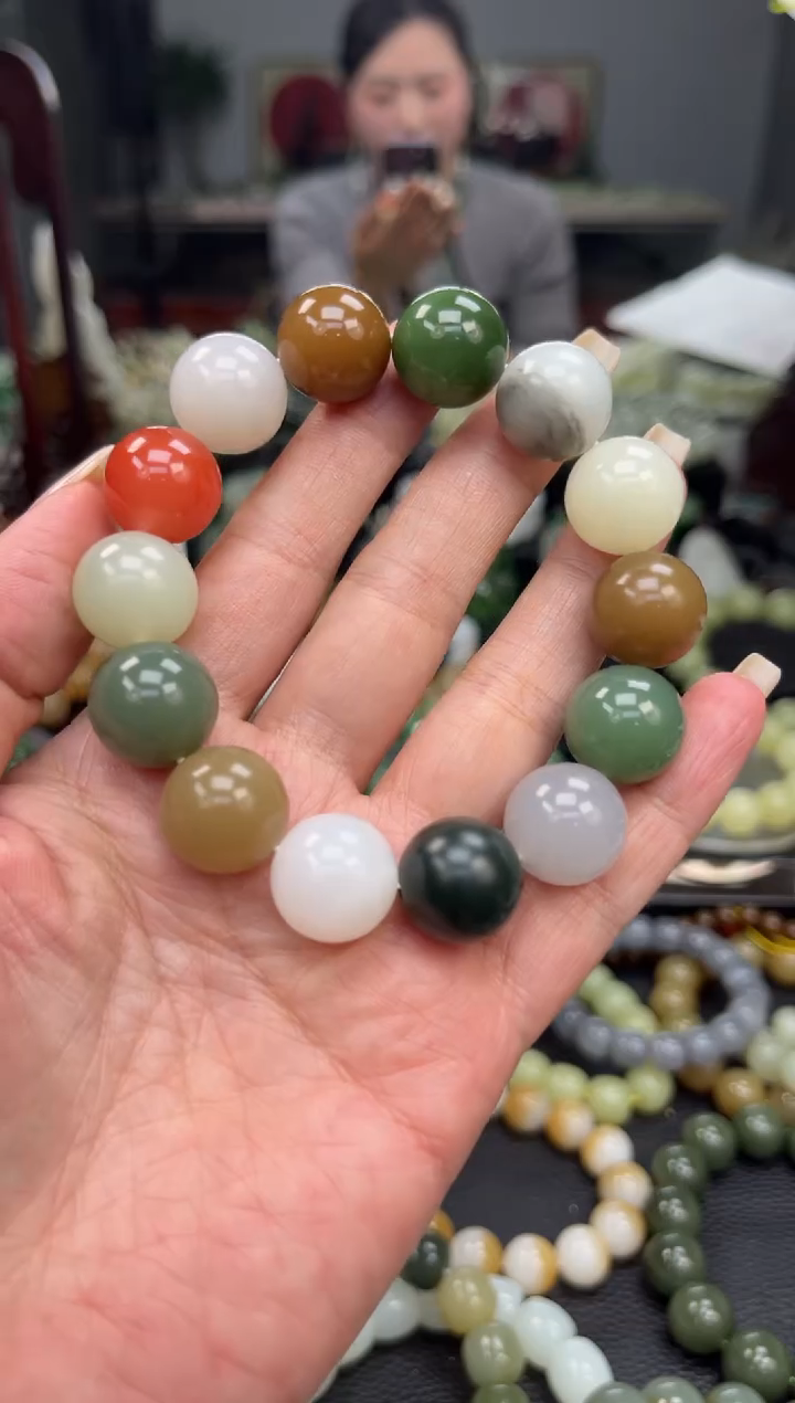 【闪购商品】和田玉手串未镶嵌多宝卡16