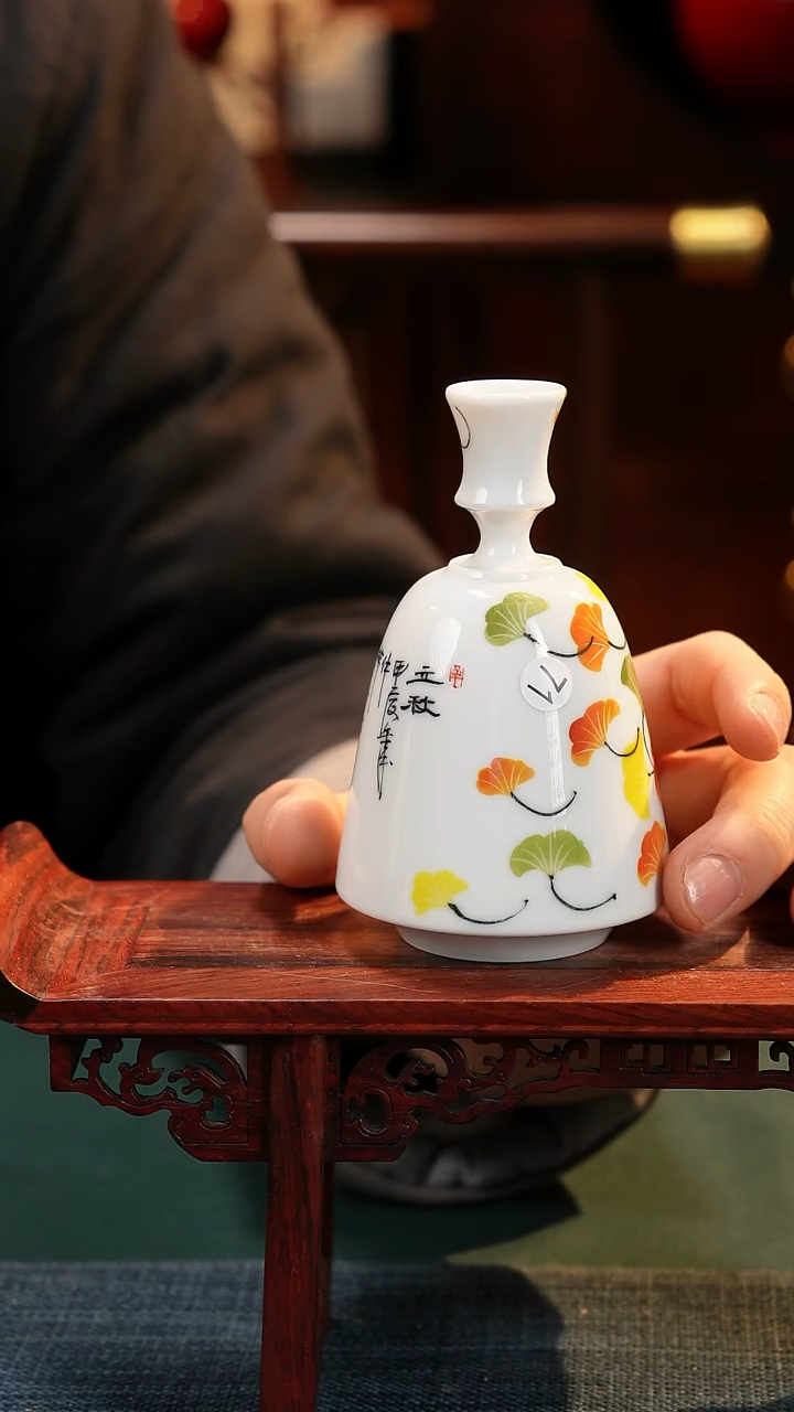 【闪购商品】摆件釉下五彩纯手工手绘原创瓷器