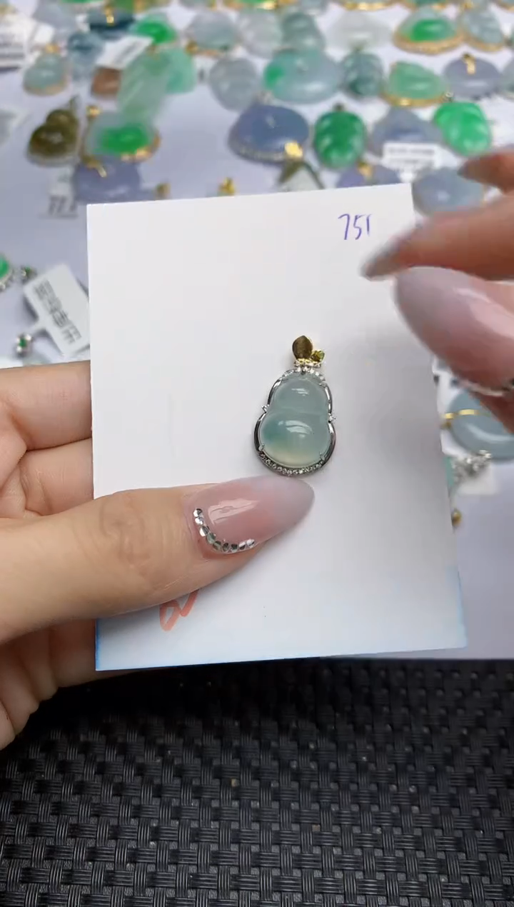 【闪购商品】翡翠颈饰18K金镶嵌天然翡翠A货