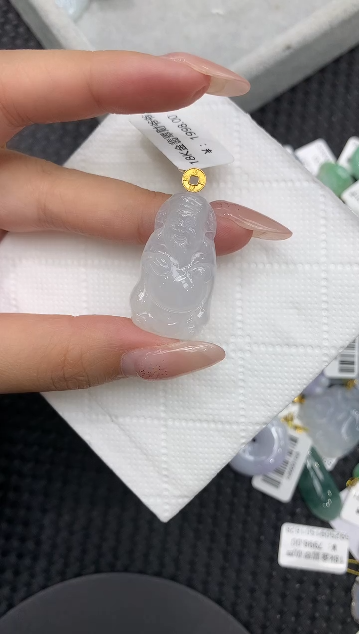 颈饰18K金镶嵌翡翠1111111111