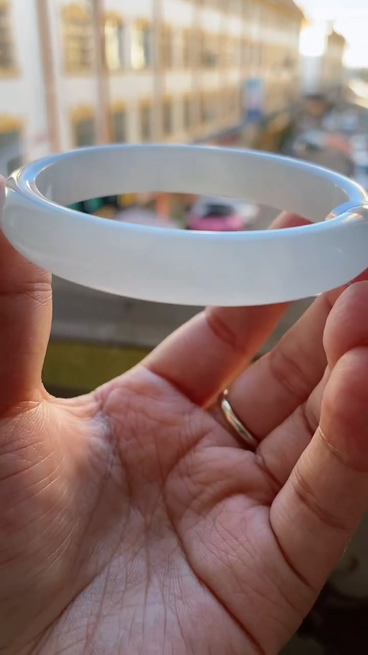 未镶嵌手镯翡翠（高货血漏）果冻胶0毛孔白月光50圈戴贵妃7号有细纹