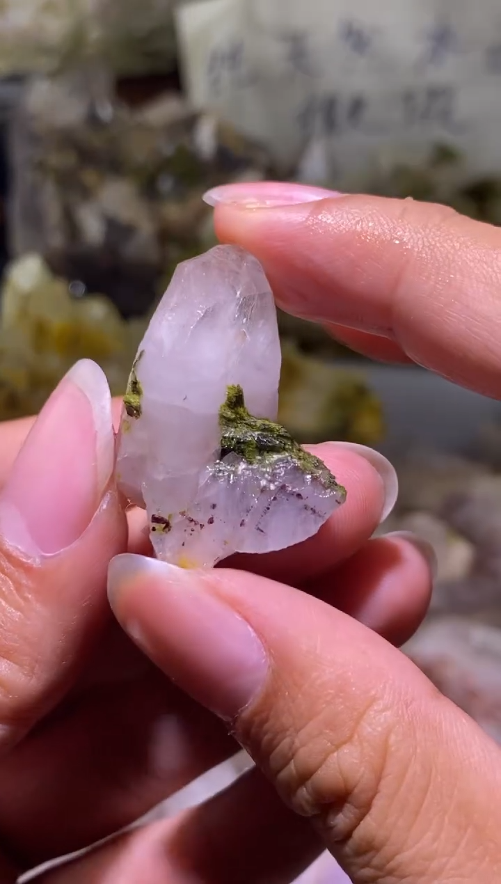 未镶嵌珠宝半成品水晶122号 绿帘水晶单晶