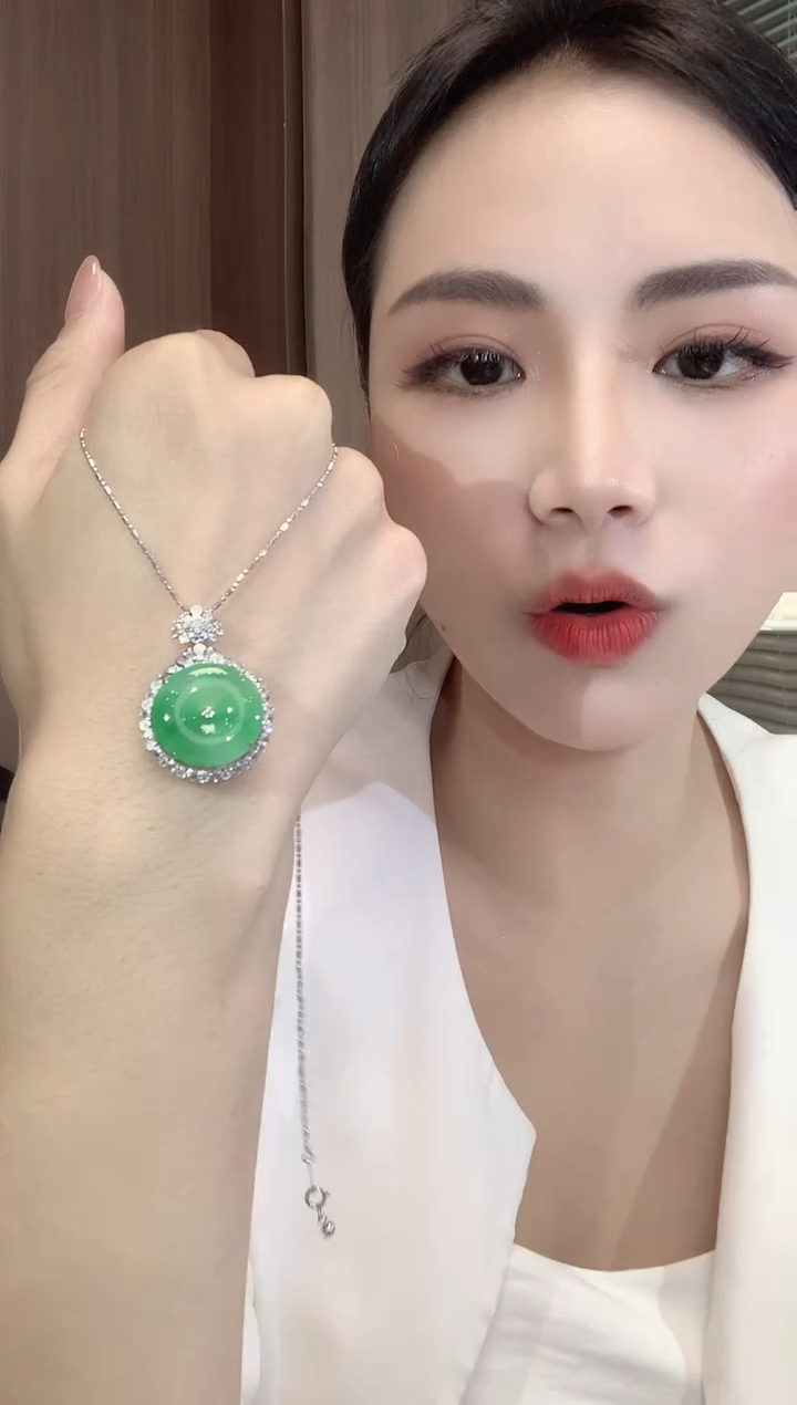 翡翠18K金镶嵌吊坠(不含链)C48