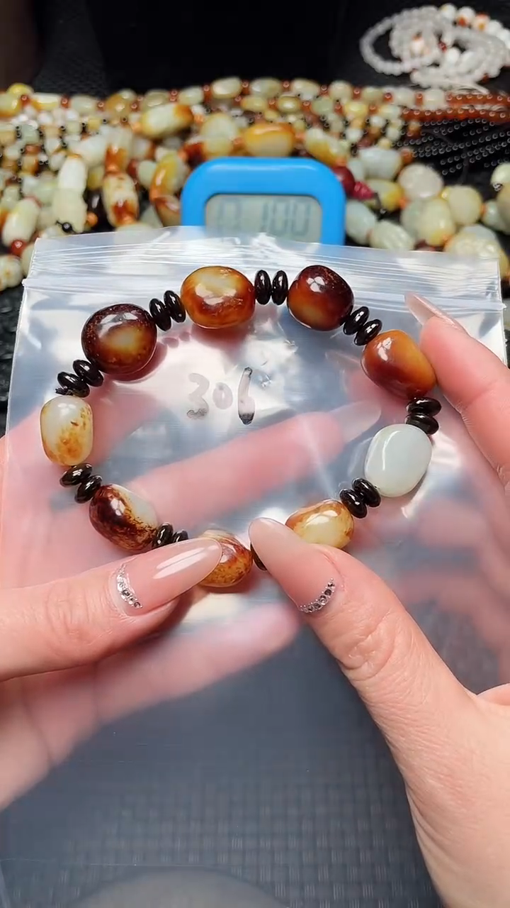 【闪购商品】和田玉手串未镶嵌新疆和田玉手串306