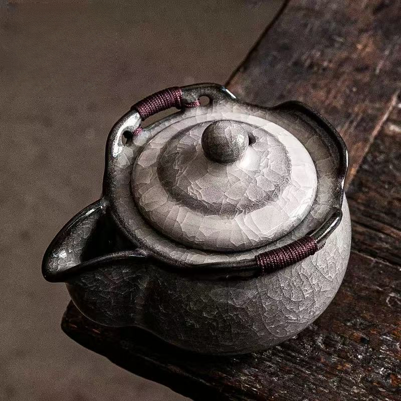 黑冰铁胎中式手抓壶