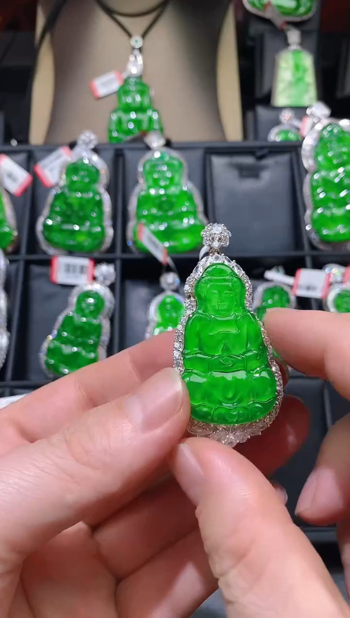 【闪购商品】翡翠颈饰未镶嵌天然翡翠A货吊坠W34