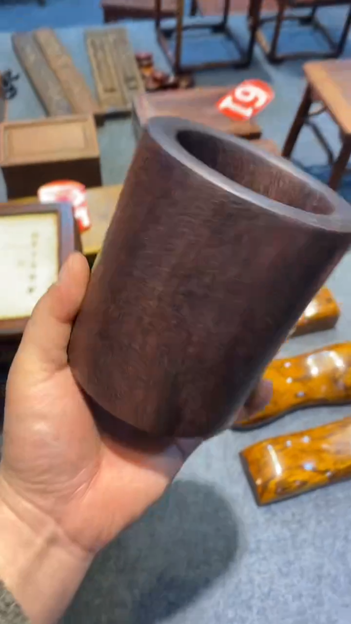 【闪购商品】梨木木艺福利笔筒