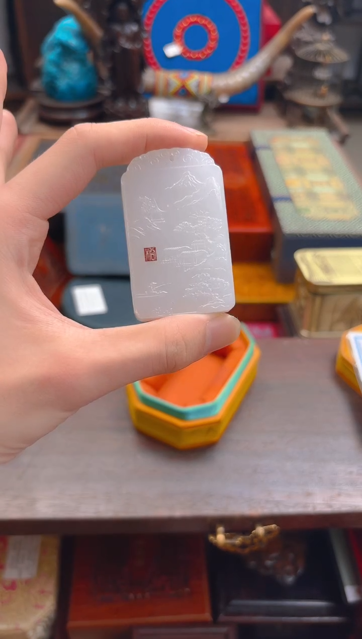 和田玉未镶嵌颈饰——————瓷———————