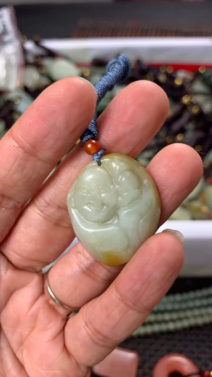 【闪购商品】和田玉颈饰未镶嵌多样性发货没有证书拍一发一有瑕