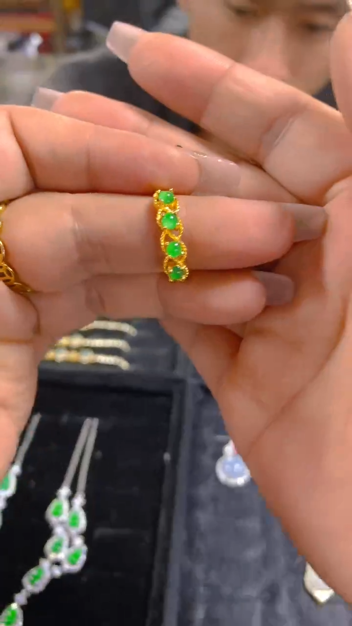 【闪购商品】翡翠戒指未镶嵌0984873172多样性发其一