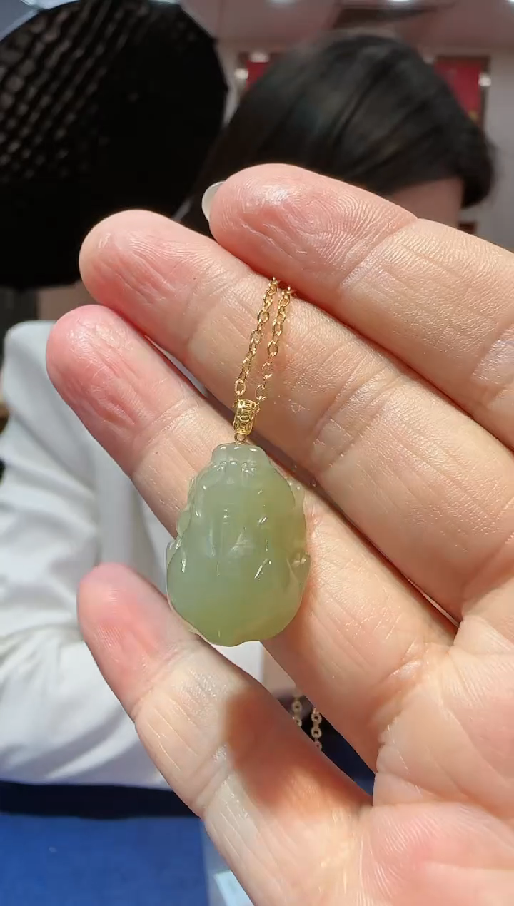 【闪购商品】和田玉吊坠18K金镶嵌晴水貔貅吊坠HNZ6773