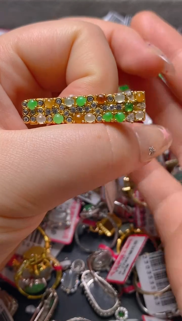 银S925镶嵌戒指翡翠百内无证书