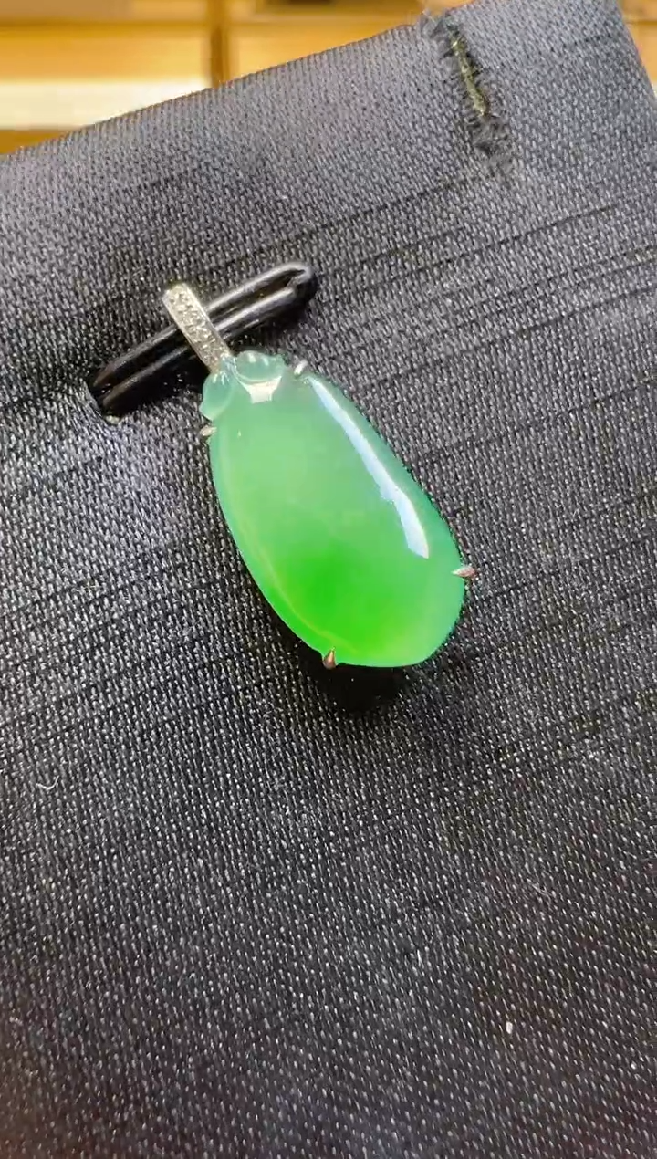 【闪购商品】翡翠吊坠(不含链)18K金镶嵌多样性团购发一件