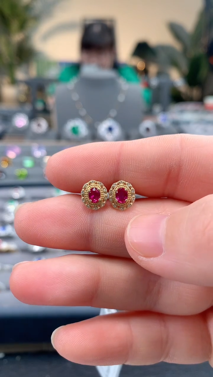 【闪购商品】红宝石耳饰18K金镶嵌红宝石