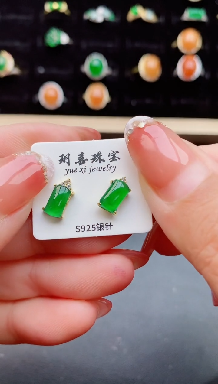 【闪购商品】翡翠耳饰银S925镶嵌12121