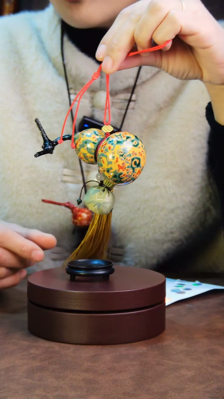 【闪购商品】82直播一物一图大漆酒葫芦送底座送挂绳