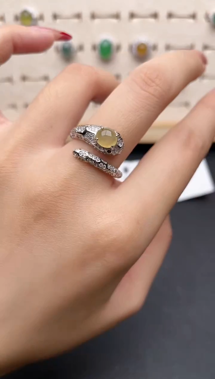 【闪购商品】翡翠戒指银S925镶嵌一物一证一礼盒