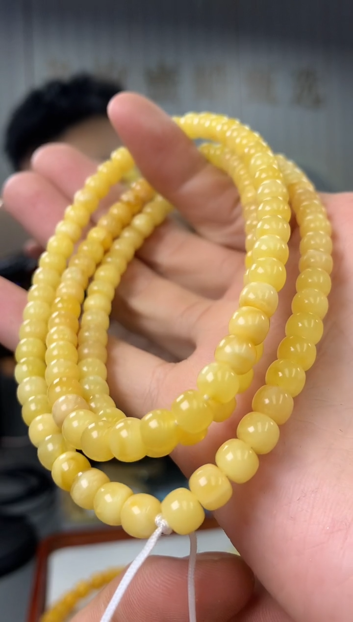 【闪购商品】蜜蜡裸石未镶嵌链子