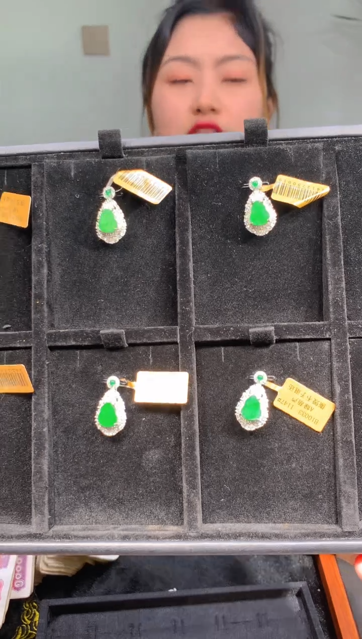 【闪购商品】定制翡翠未镶嵌17定制翡翠-多样性发货（发其一）