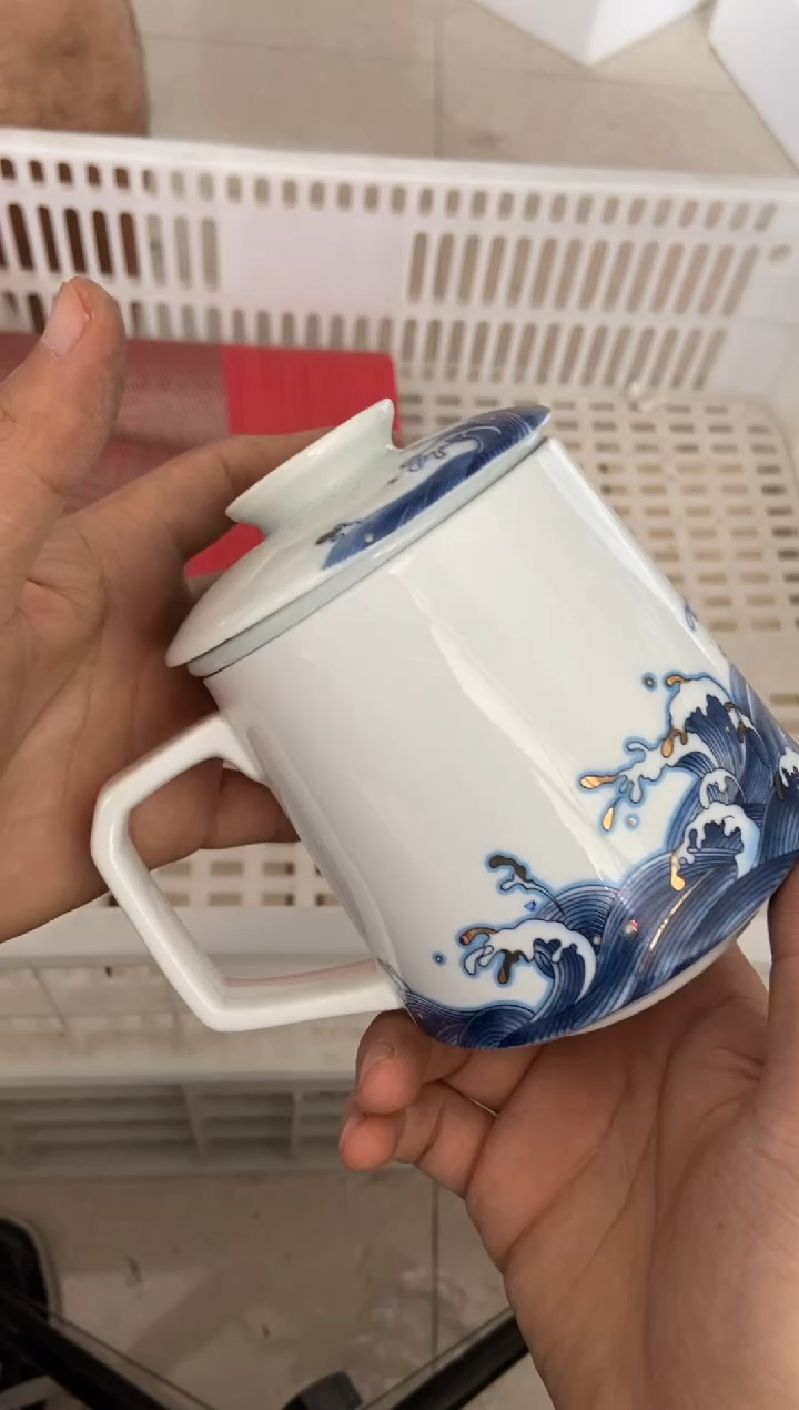 无运费险有瑕疵的摄影的产品有使用过的痕迹有点脏介意勿拍