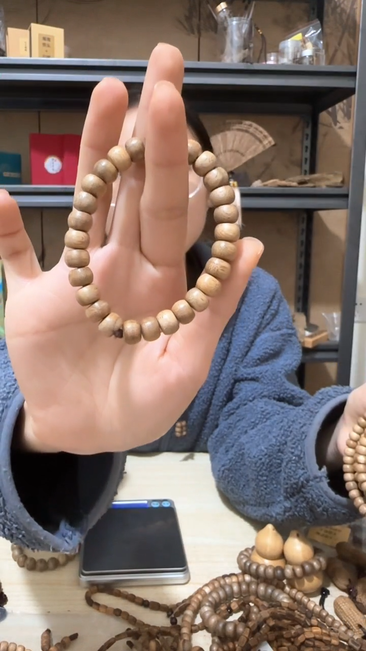 【闪购商品】沉香手串马来西亚西马鼓珠手串多样性发一条