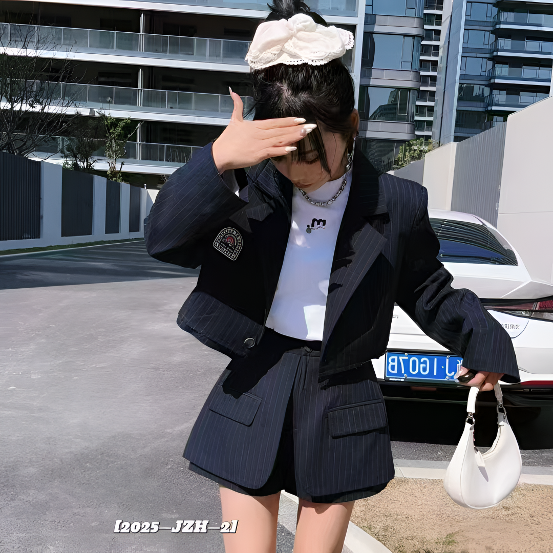 欧洲站2025春季学院风徽章条纹西装短套装女西服外套半身裙两件套