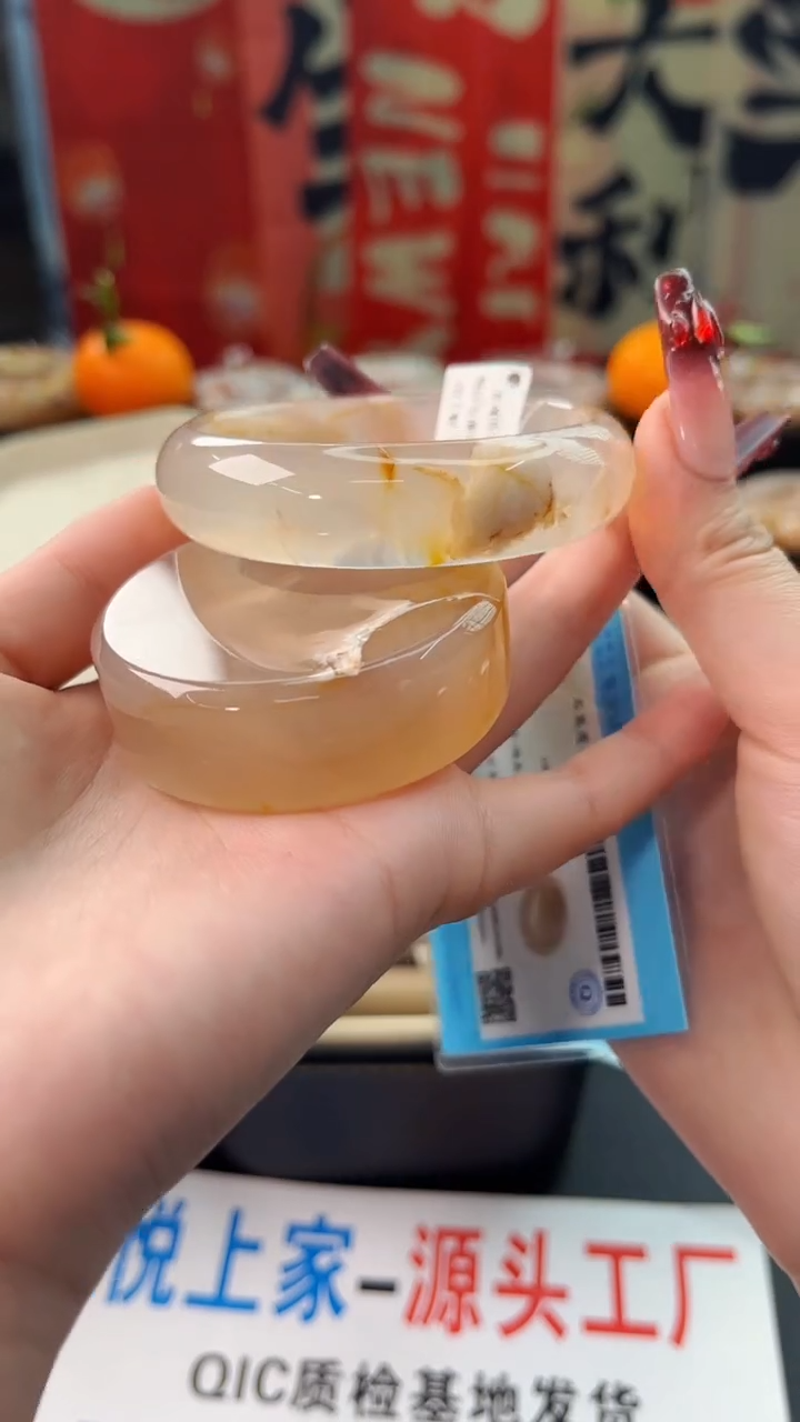 【闪购商品】石英质玉手镯未镶嵌赠送镯心（54圈口）无证书