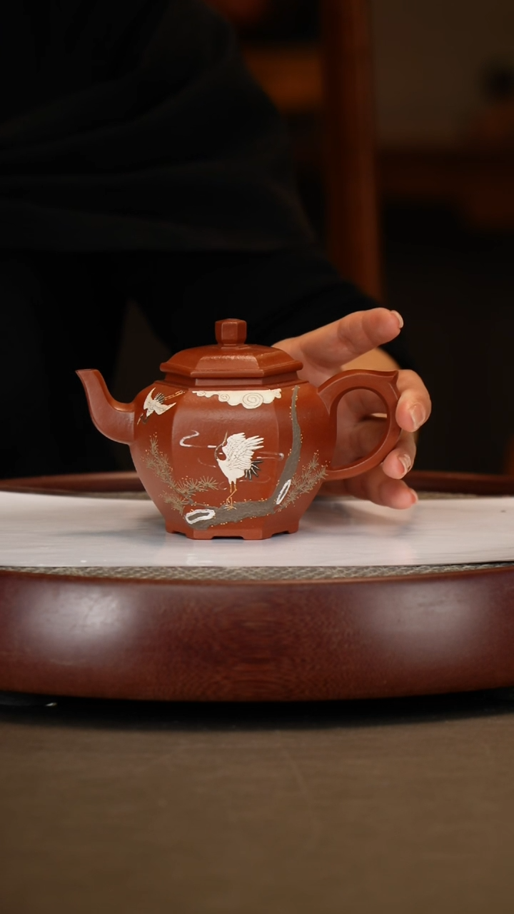 【闪购商品】紫砂茶壶【杨建英】大红袍六方宫灯   250CC