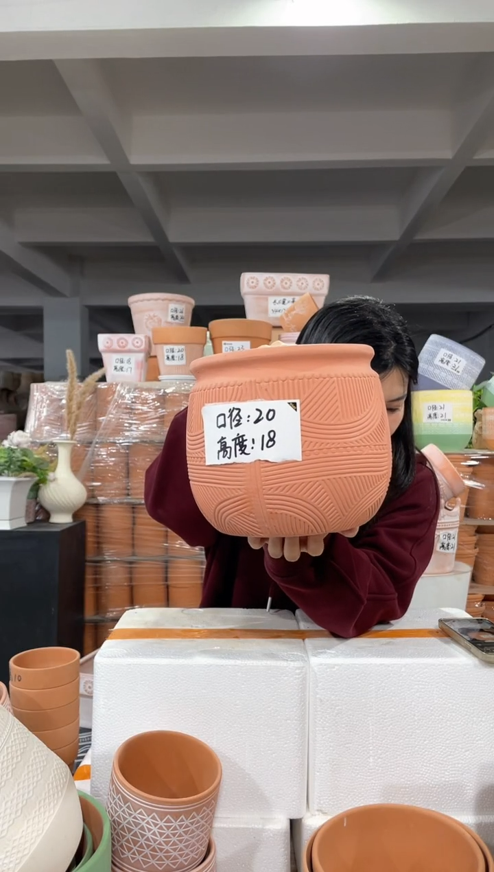 【闪购商品】红陶经典几何陶罐20-18