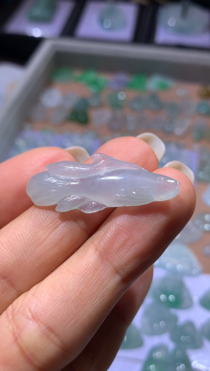 【闪购商品】翡翠颈饰未镶嵌鱼