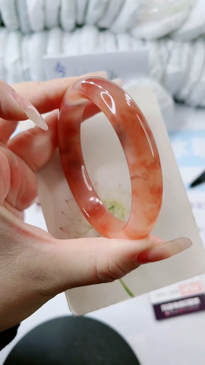 【闪购商品】石英质玉手镯未镶嵌多样性发货L63