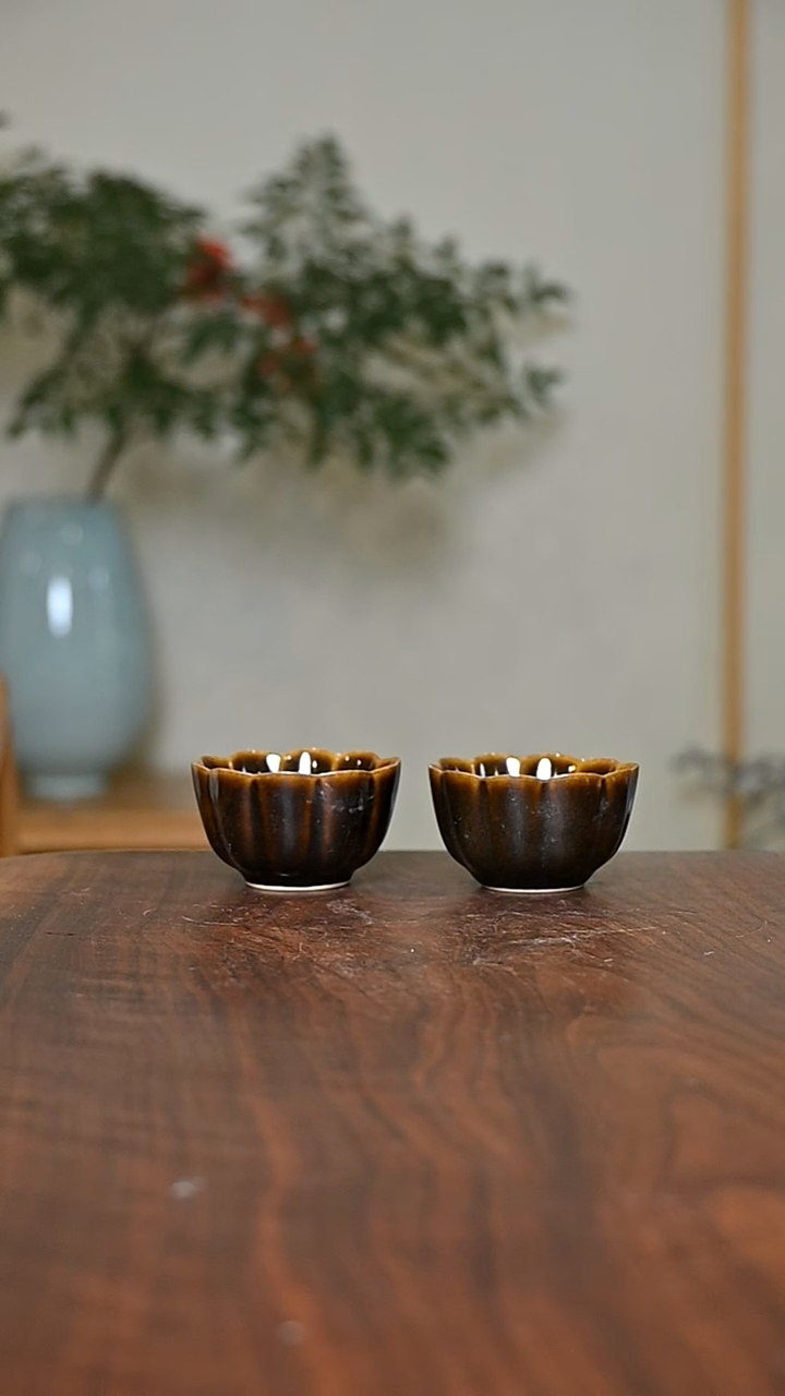 小杯2只 矿石釉 微瑕 无款