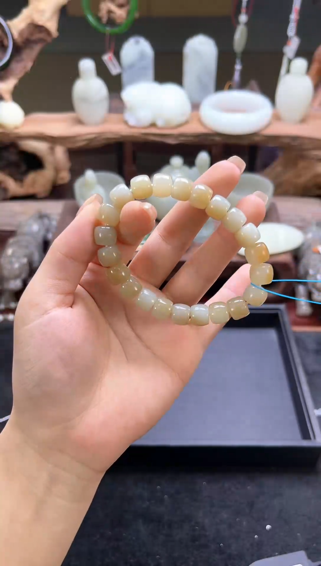 【闪购商品】和田玉手串未镶嵌卡10且末迪克兰带糖极限弧9006309