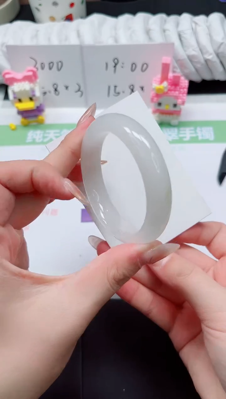 【闪购商品】石英质玉手镯未镶嵌101-52